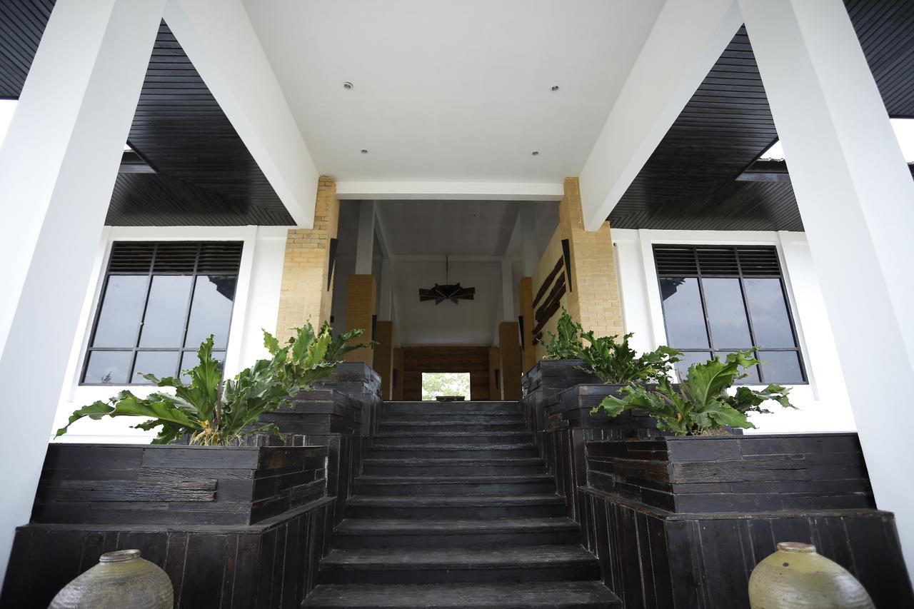 Kahyangan Resort Singkawang Extérieur photo