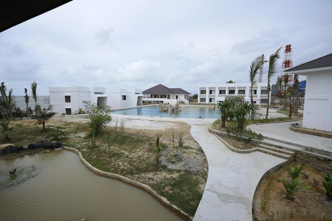 Kahyangan Resort Singkawang Extérieur photo