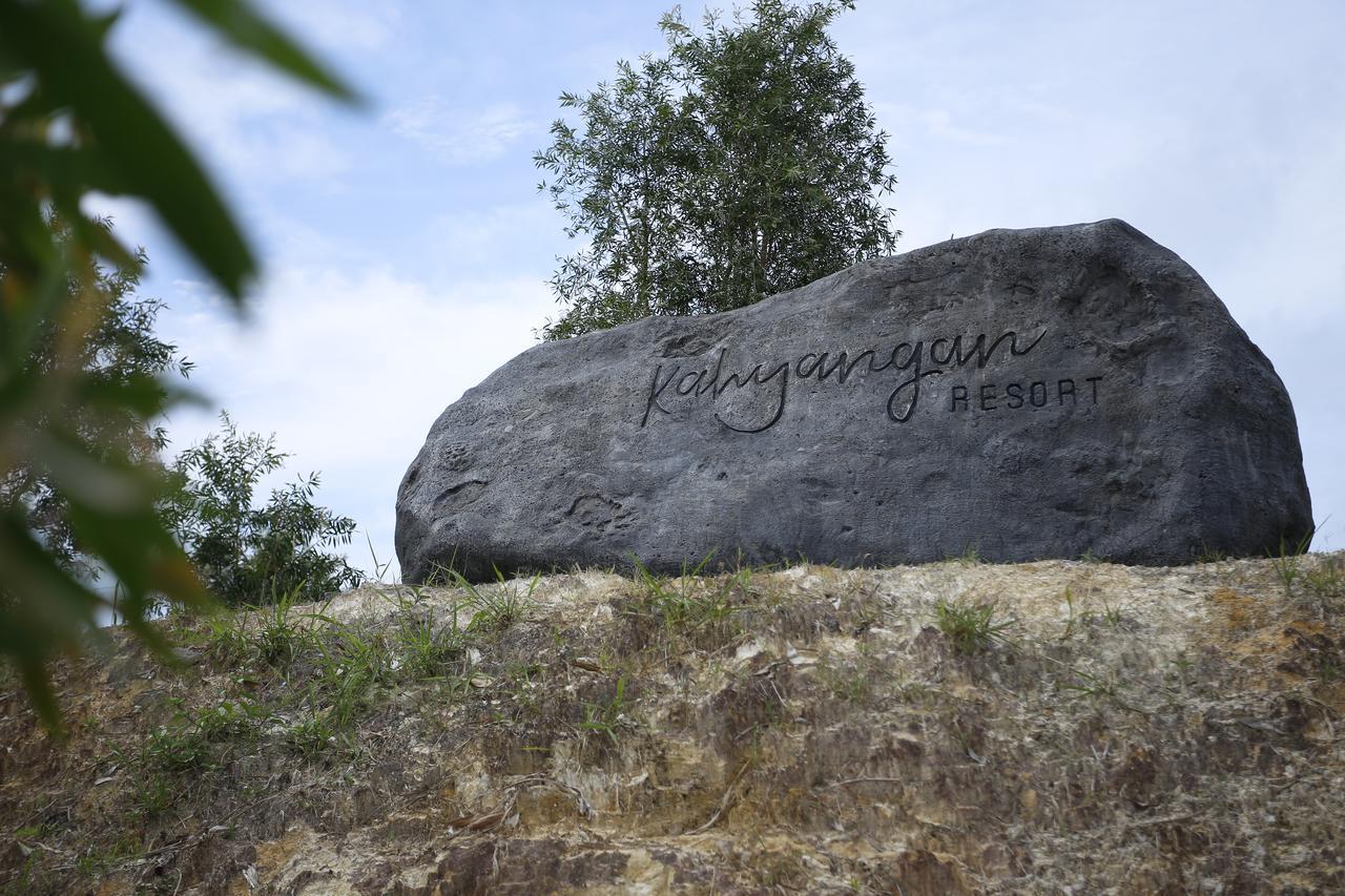 Kahyangan Resort Singkawang Extérieur photo