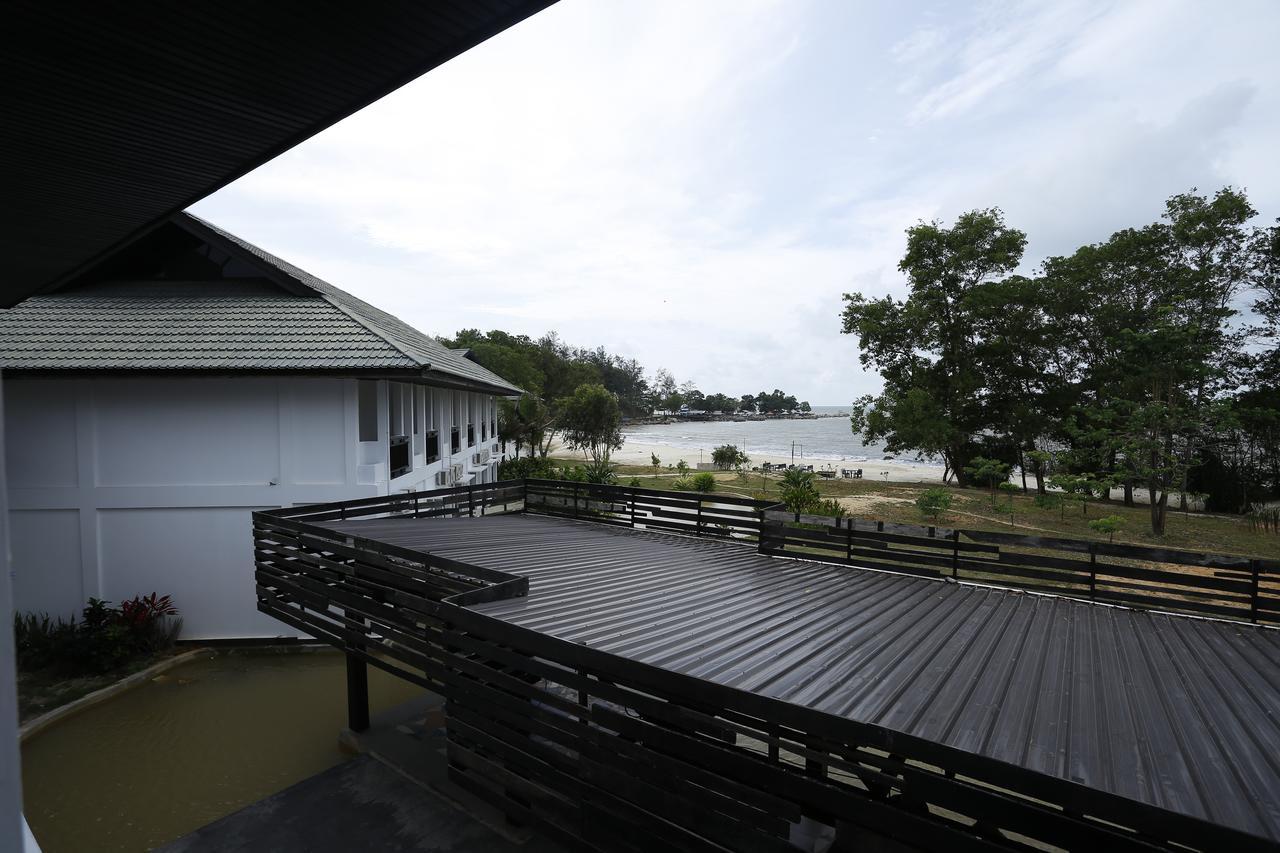 Kahyangan Resort Singkawang Extérieur photo